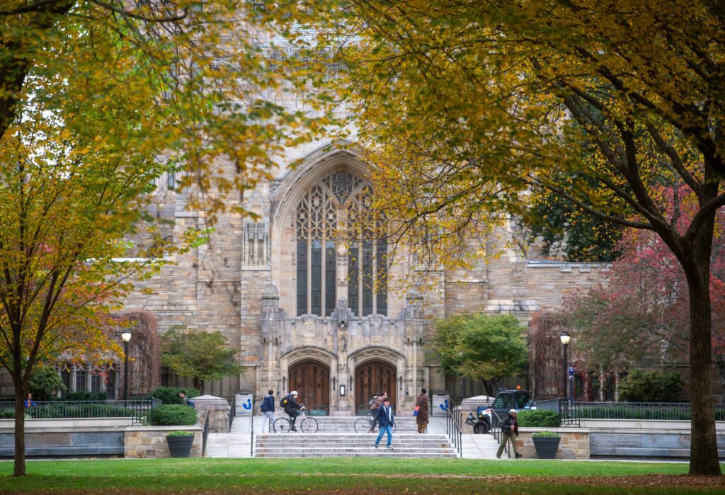 Federația Rusă adaugă Universitatea Yale pe lista organizațiilor „indezirabile”