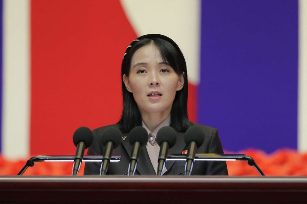 Sora lui Kim Jong Un respinge apropierea de noul guvern din Coreea de Sud. Phenianul își întărește relația cu Moscova