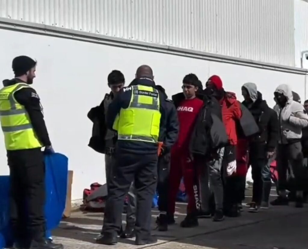 Migrația nu va fi descurajată de acordul cu Franța, susțin conservatorii britanici