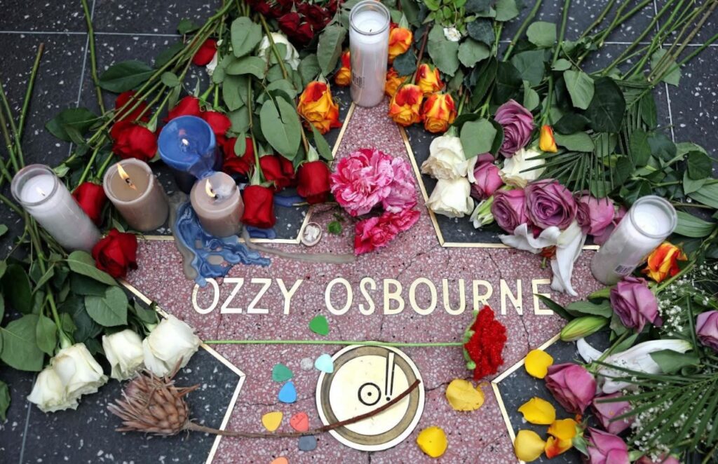 Fanii lui Ozzy Osbourne s-au strâns și îl omagiază lângă steaua lui de pe Hollywood Boulevard