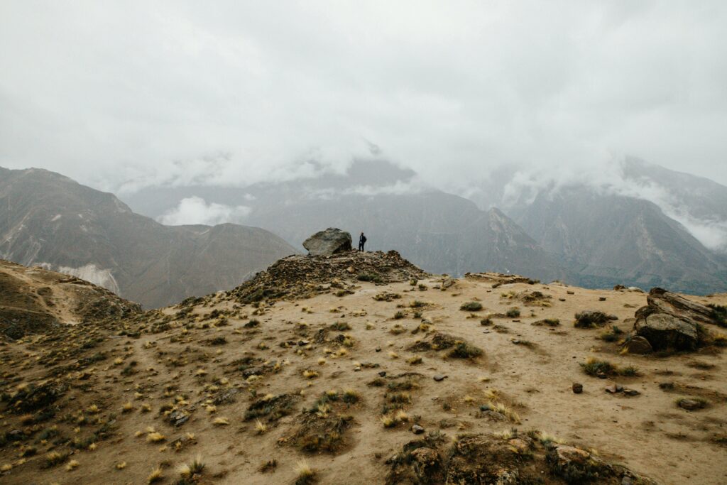 Salvatorii pakistanezi reiau miercuri dimineață operațiunea de salvare a alpinistei germane