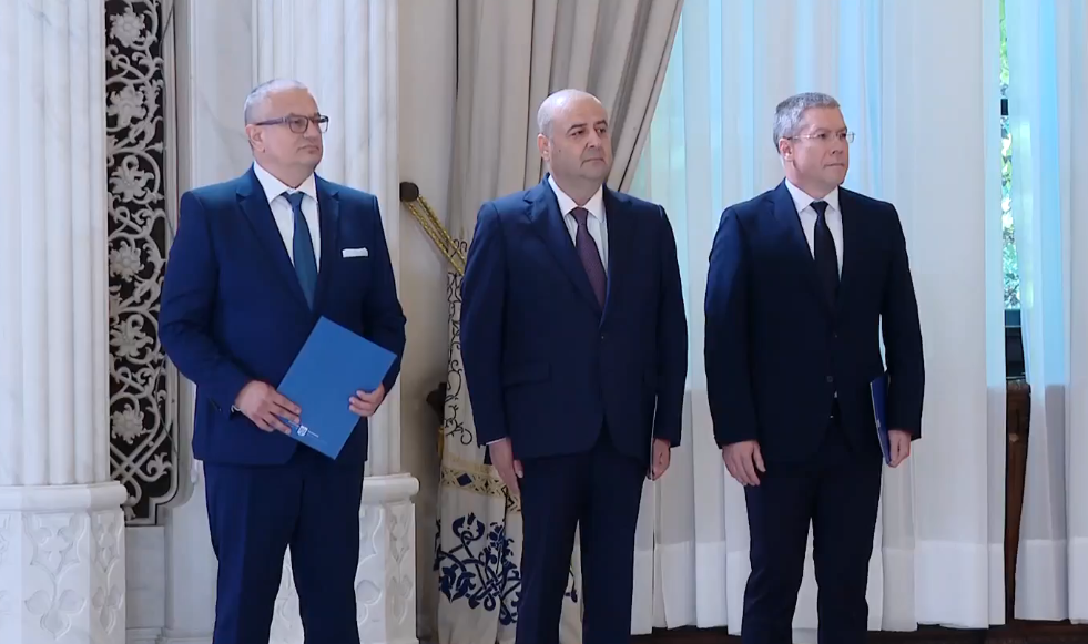 Noii judecători CCR au depus jurământul la Palatul Cotroceni