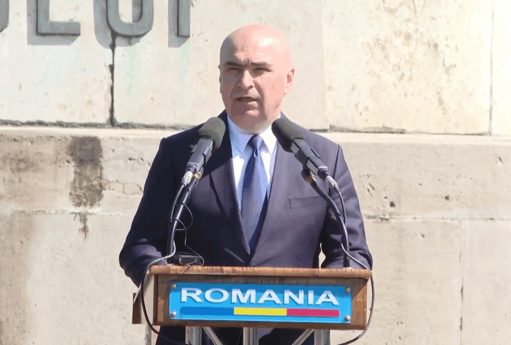 Bolojan, mesaj cu ocazia Zilei Aviației Române: Suntem membri NATO, acest lucru este o garanție