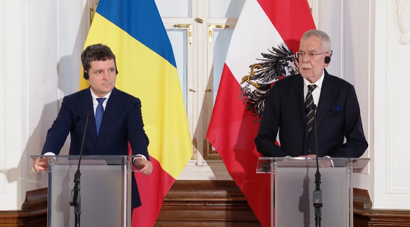 Nicușor Dan a fost întrebat de jurnaliști în Austria ce măsuri dorește să ia pentru a contracara ingerințele rusești. Ce a răspuns președintele Nicușor Dan a fost întrebat de jurnaliști în Austria ce măsuri dorește să ia pentru a contracara ingerințele rusești. Ce a răspuns președintele