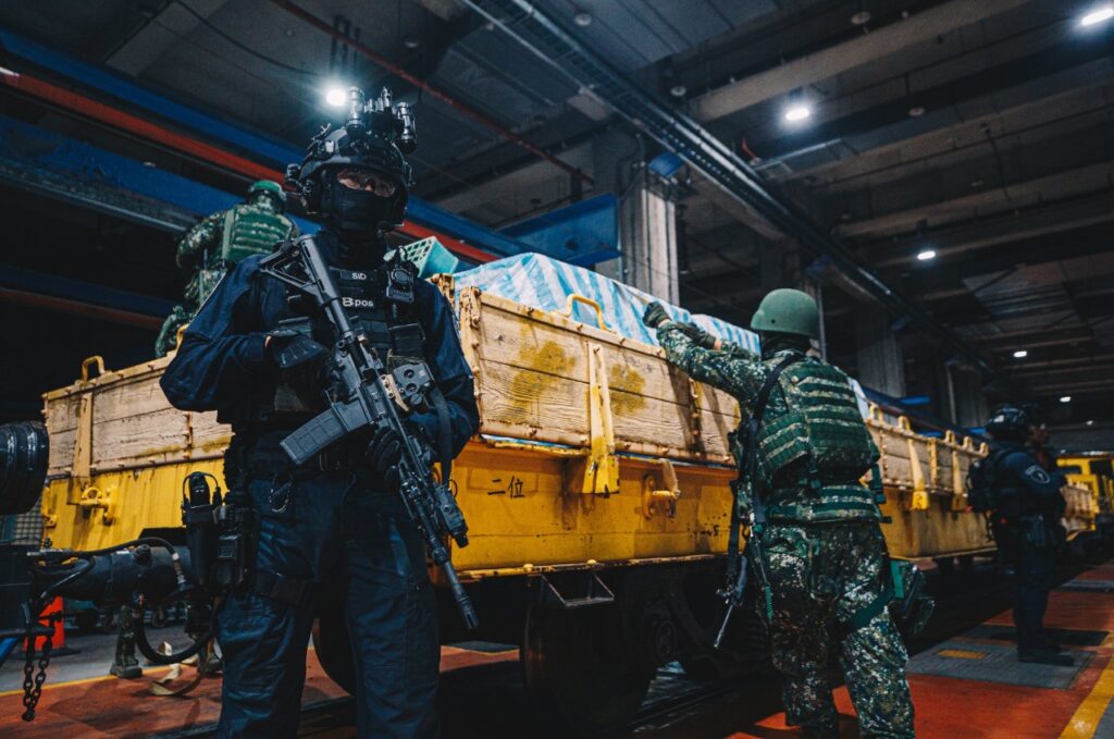 Taiwan a început discuțiile cu Statele Unite pentru noi achiziții de armament