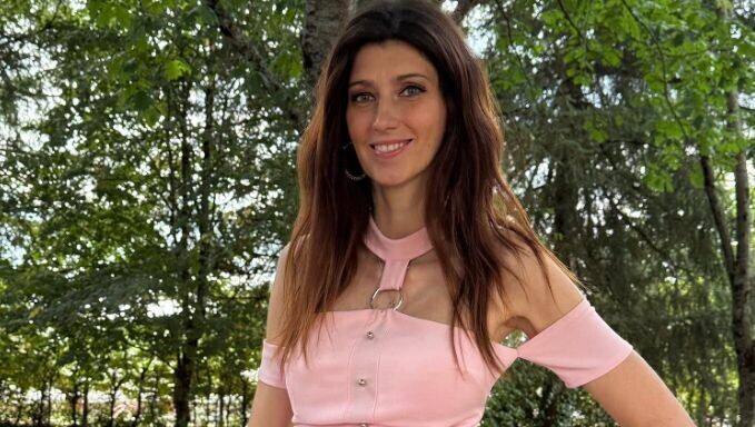 Pensionar belgian, escrocat online. Credea că vorbește cu o fostă Miss Franța