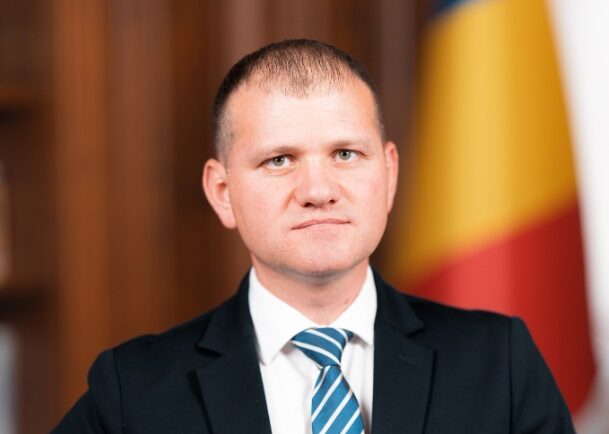 Valeriu Munteanu cere României să rămână neutră față de alegerile din Republica Moldova