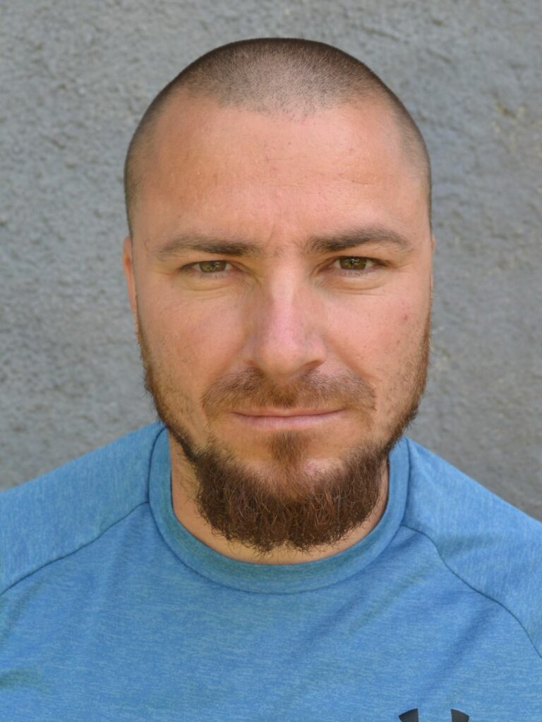 Suspectul crimei din Mureș este recidivist: A fost eliberat condiționat în 2020 / Victima a spus că nu mai are nevoie de pază permanentă