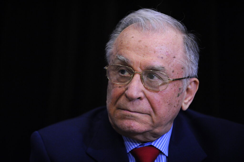 Sicriul fostului președinte Ion Iliescu, depus miercuri la Palatul Cotroceni. Programul funeraliilor și reguli de acces