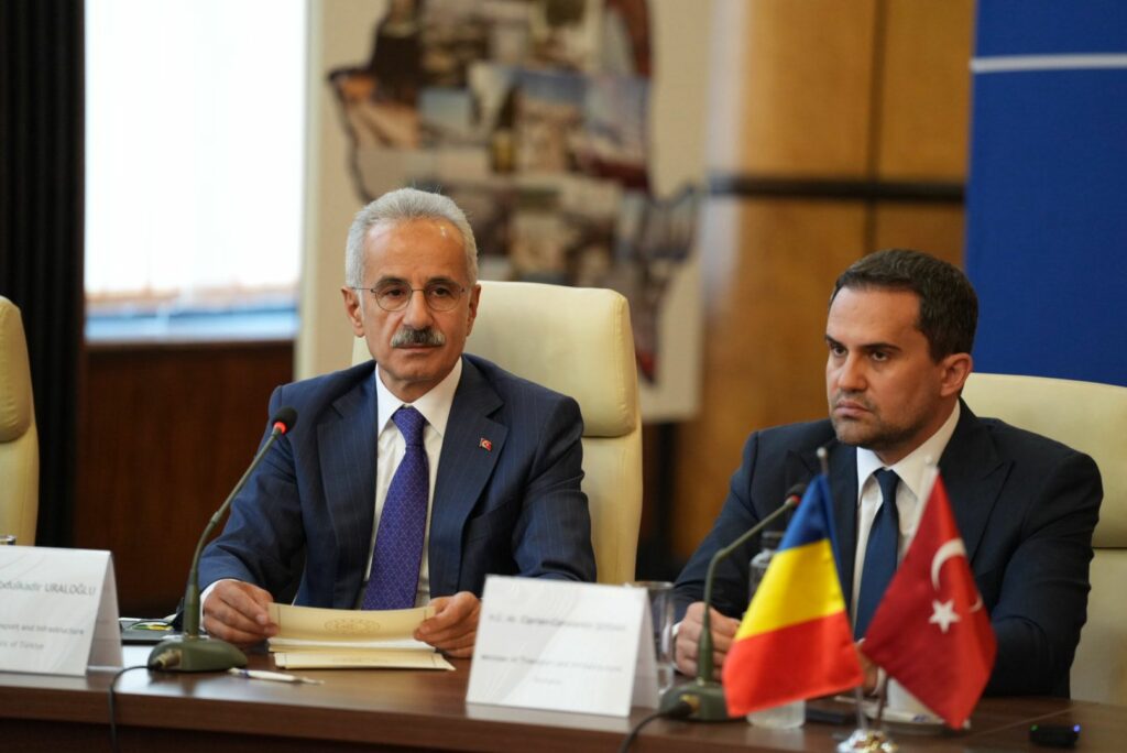 Miniștrii Transporturilor din România și Turcia au discutat despre portul Constanța