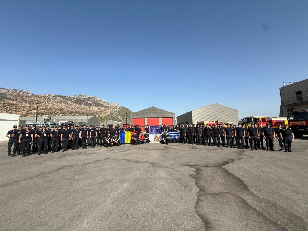 Un nou contingent de pompieri români a ajuns în Grecia pentru misiuni de stingere a incendiilor