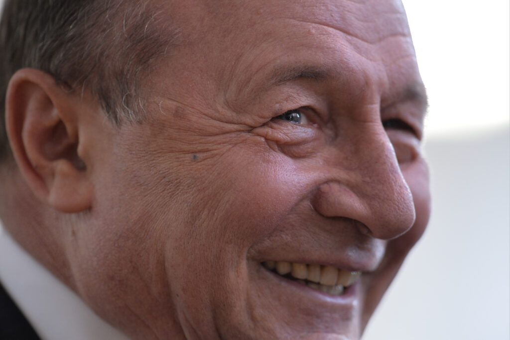 Băsescu primește vila înapoi. Fostul președinte revine la drepturile depline de fost șef de stat