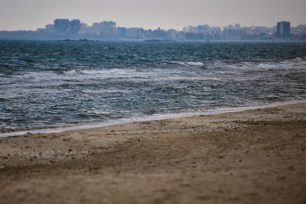 Încă un copil a dispărut de pe plaja din Mamaia. Polițiștii cer ajutorul populației