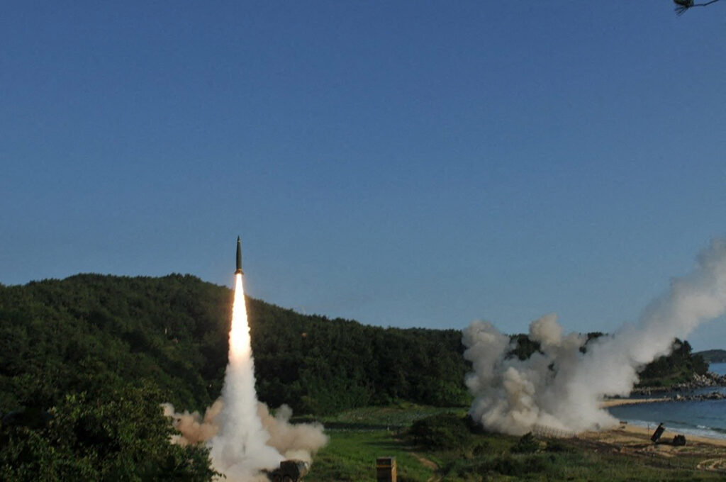 Reuters: Putin pare gata să testeze o rachetă cu propulsie nucleară, chiar înainte de discuțiile cu Trump