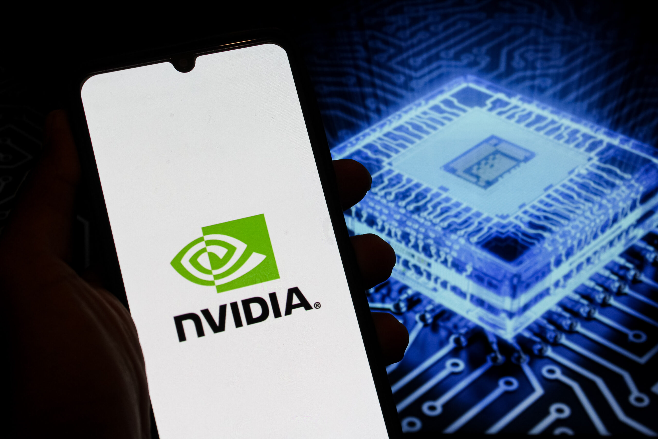 Nvidia anticipează o cerere solidă pentru noile cipuri Blackwell