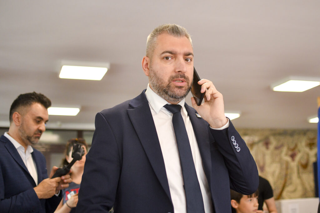 Fost candidat prezidențial, audiat după ce ar fi contactat un minor pentru relații intime