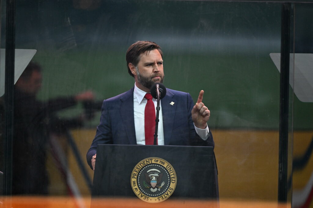 JD Vance va participa luni la întâlnirea cu Zelenski din Biroul Oval