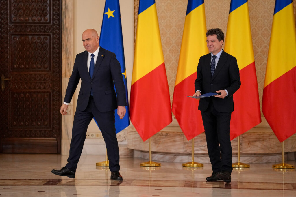 Sondaj INSCOP: Nicușor Dan și Bolojan, politicienii cu cea mai mare încredere; Băluță e favorit în cursa pentru Primăria Capitalei
