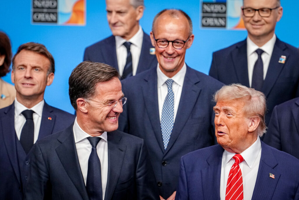 Trump a discutat cu liderii UE și Zelenski înainte de întâlnirea cu Putin în Alaska. Merz: Există speranța că ar putea fi pace în Ucraina