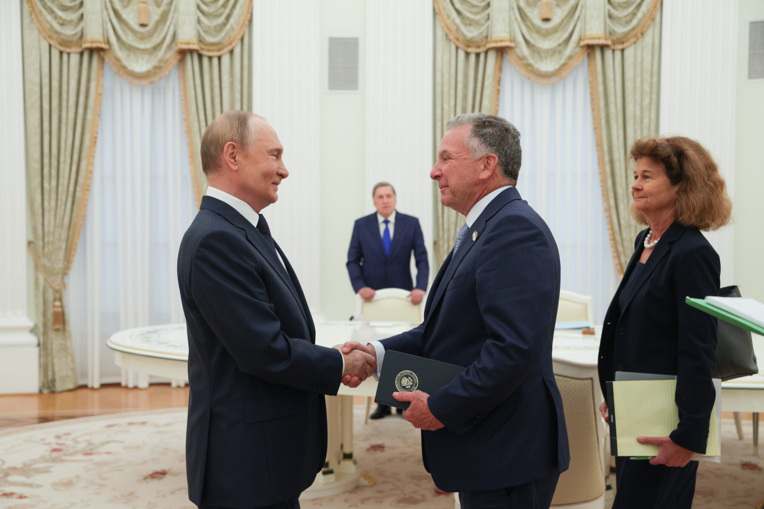 Trump: Putin vrea să încheie războiul