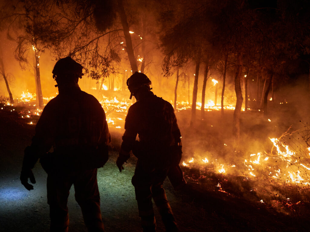 Incendiile din Spania: Încă 500 de pompieri mobilizați în lupta cu flăcările