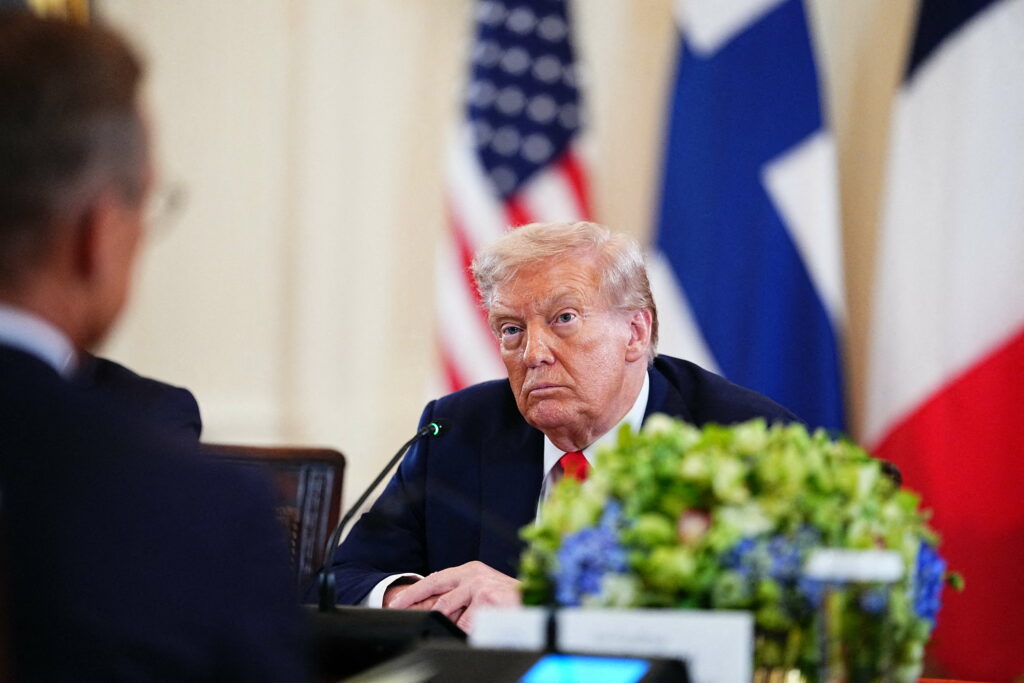 Biden a făcut „imposibilă” victoria Ucrainei, acuză Trump. „Nu a lăsat-o să riposteze, doar să se apere”