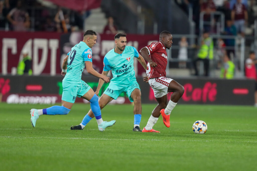 Etapa a 23-a din Superligă se încheie luni cu duelurile Oțelul – Csikszereda și UTA – Rapid