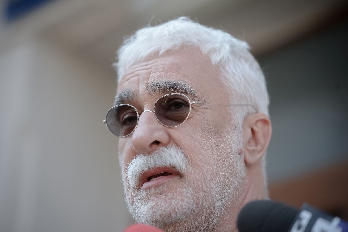 „Odată cu el s-a dus toată Revoluția noastră, de care ne este silă și rușine”