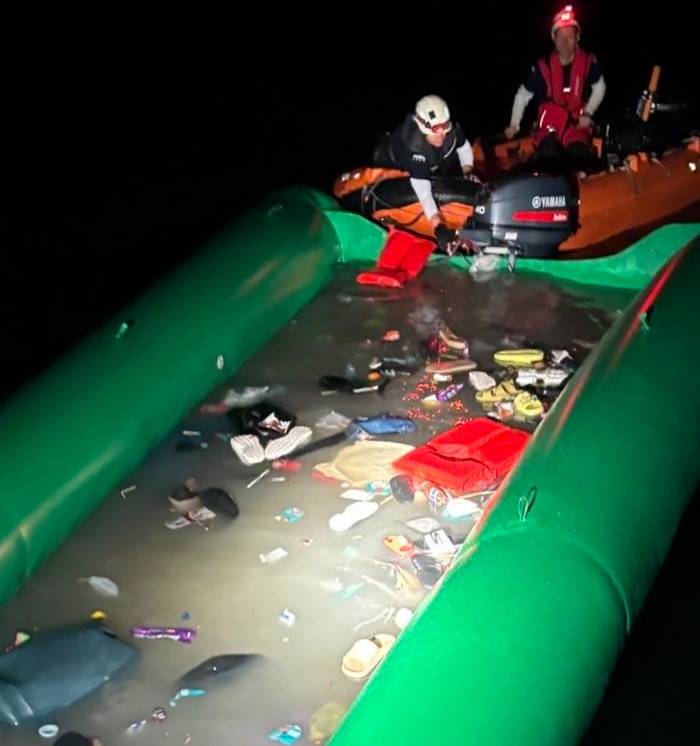 Tragedie în Mediterana: Trei surori sudaneze au murit călcate în picioare pe o barcă supraaglomerată cu migranți