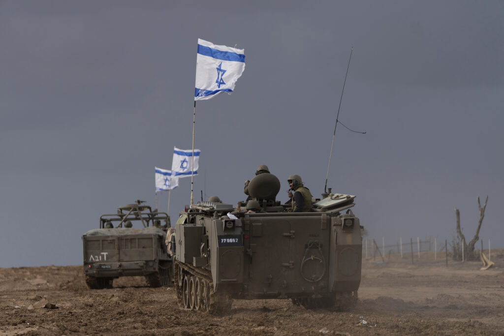 Israelul mobilizează zeci de mii de rezerviști pentru atacul preconizat asupra orașului Gaza / Speranțe timide pentru un armistițiu ce să oprescă viitorul atac