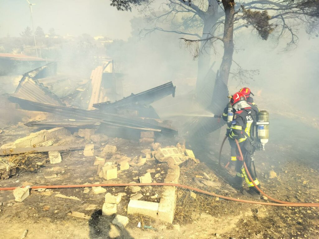Studiu: Schimbările climatice au agravat incendiile mortale din Turcia, Grecia și Cipru