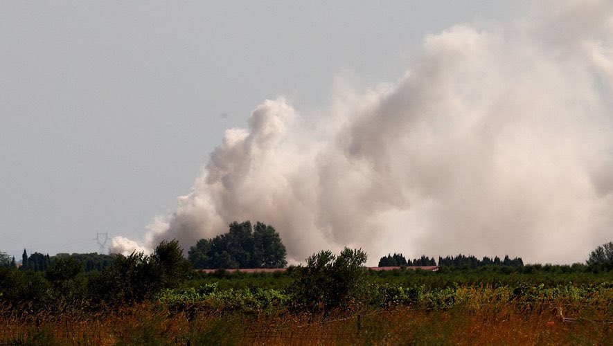 Franța: Incendiu la o fabrică de pastile clorurate. Localnicii, sfătuiți să se adăpostească