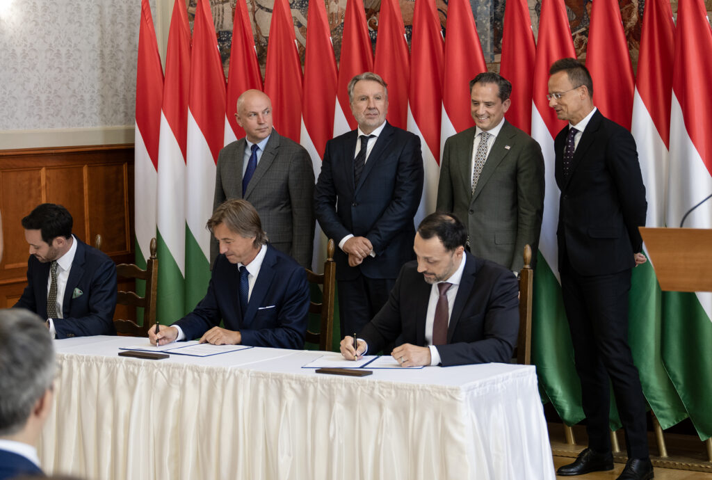 Ungaria intenționează să introducă tehnologia reactoarelor modulare mici din SUA, printr-un parteneriat cu Polonia
