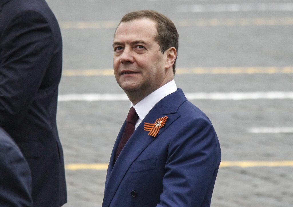 Dmitri Medvedev amenință cu măsuri de represalii dacă Austria va urma „exemplul Finlandei și Suediei” de a adera la NATO