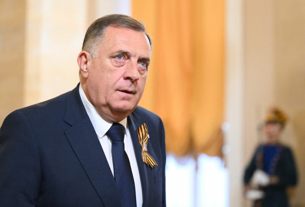 Bosnia: Curtea de Apel confirmă condamnarea fostului președinte sârb, Milorad Dodik