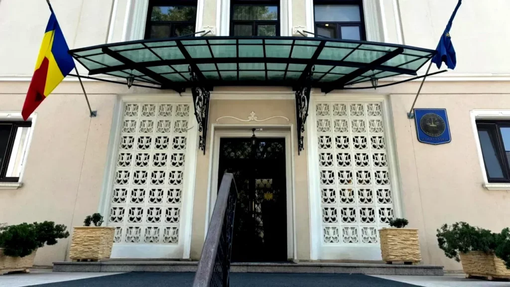 Curtea de Conturi și-a redus sporurile, deși o hotărâre publicată în Monitorul Oficial se referă la majorarea salariilor personalului care se ocupă de fonduri europene