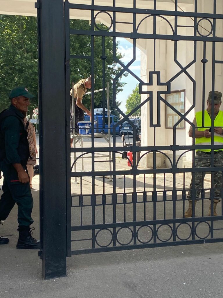 Cimitirul Militar Ghencea III, în pregătiri pentru adio. Ion Iliescu va fi înmormântat joi