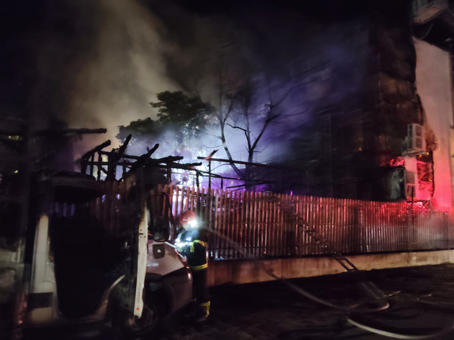 Incendiu la restaurantul Levant din Galați: 70 de persoane evacuate, intervin 5 autospeciale