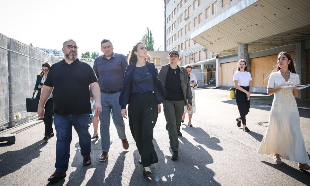 Oana Țoiu discusses economic and defense cooperation with Ukrainian Prime Minister