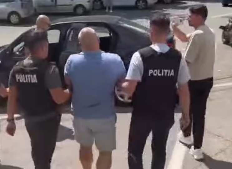 Spargerea oficiului poștal din Timișoara: Doi bărbați căutați, s-au furat 9,5 milioane lei