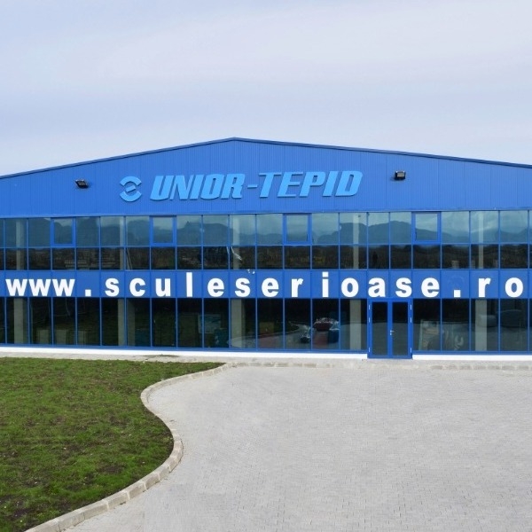 Unior Tepid – Integrarea completă a brandului propriu în lanțul de vânzare: de la uneltă multifuncțională pentru utilizatorul DIY, la echipamente de înaltă precizie pentru procese industriale avansate