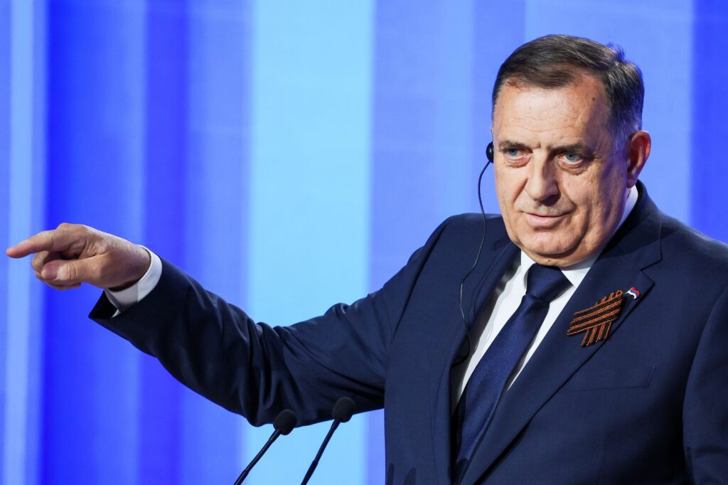 Milorad Dodik a fost demis din funcția de președinte al Republicii Srpska