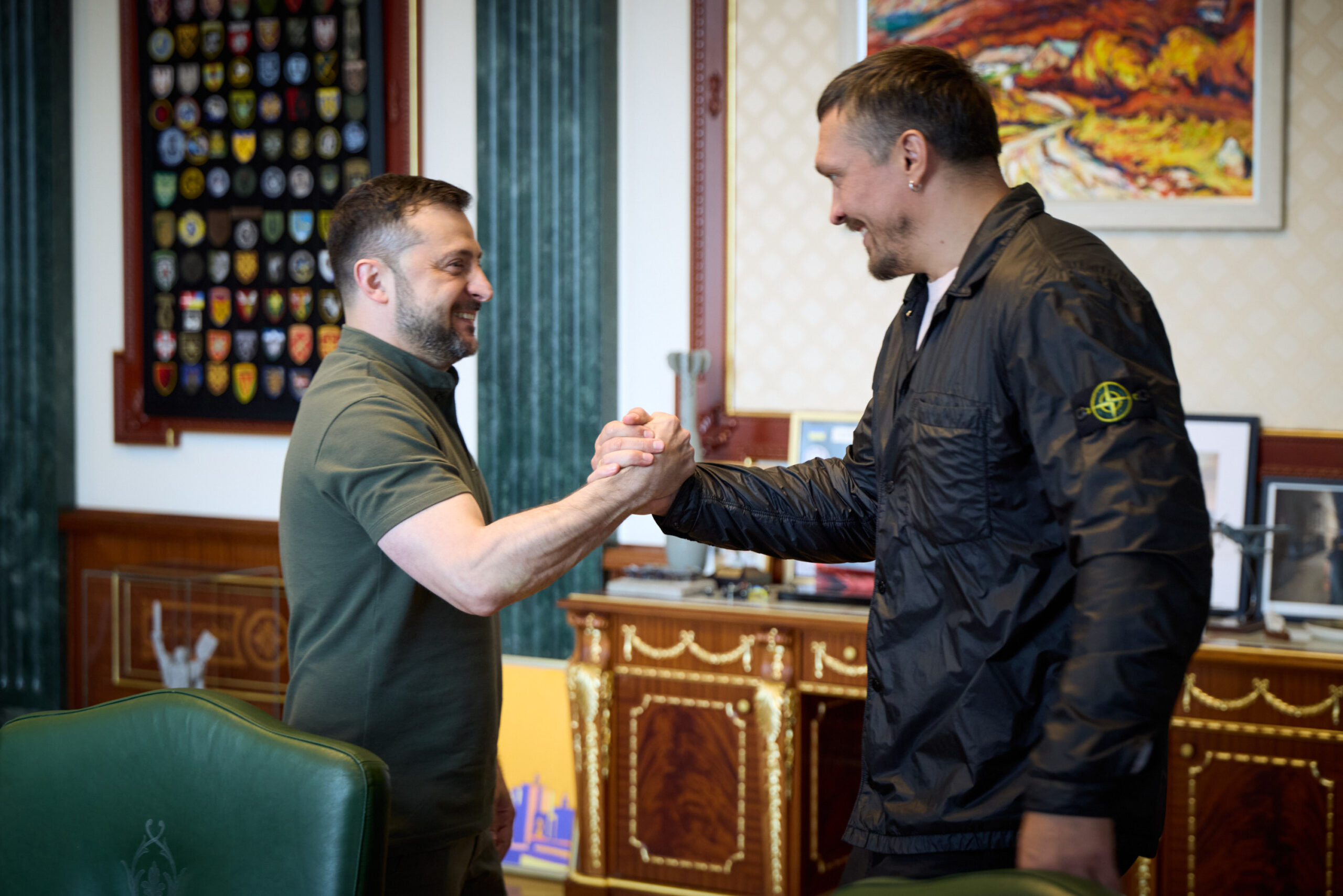Zelenski își dorește să facă Ucraina cunoscută peste hotare. Întâlnire cu boxerul Oleksandr Usyk