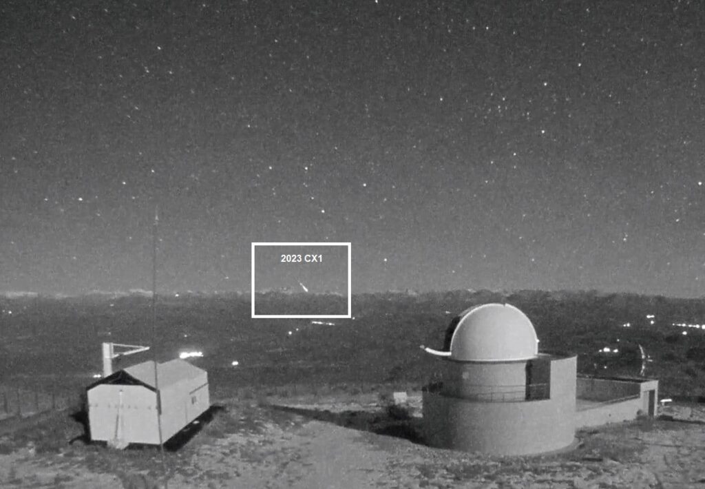 Cercetătorii au aflat de unde vin bucățile de rocă extraterestre prăbușite în Franța