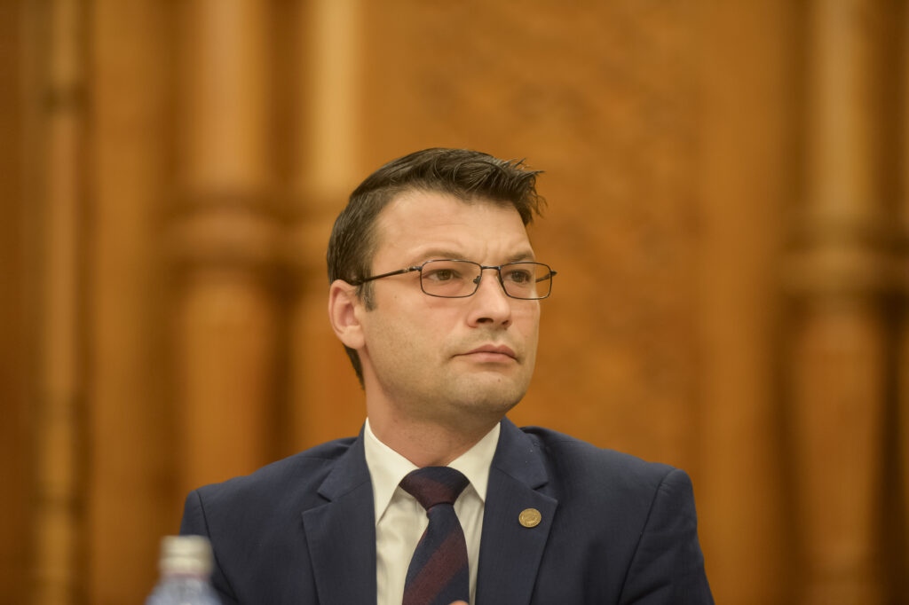 Bogdan Rodeanu, liderul deputaților USR, apel către cetățenii Republicii Moldova înainte de scrutin