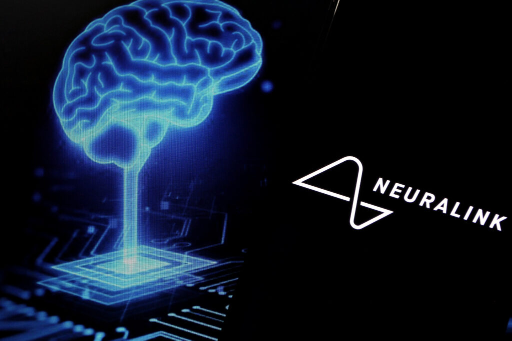 Neuralink planifică testarea unui implant cerebral pentru persoanele cu tulburări de vorbire