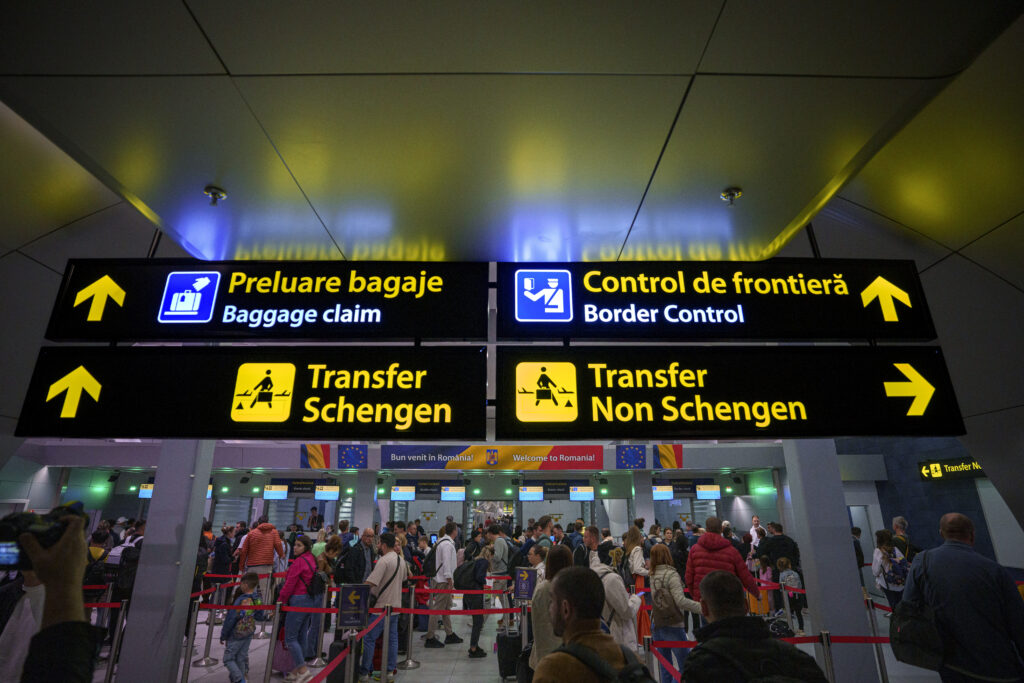 O companie aeriană introduce zboruri directe din România spre o nouă destinație din SUA. Ruta a fost suspendată acum 24 de ani