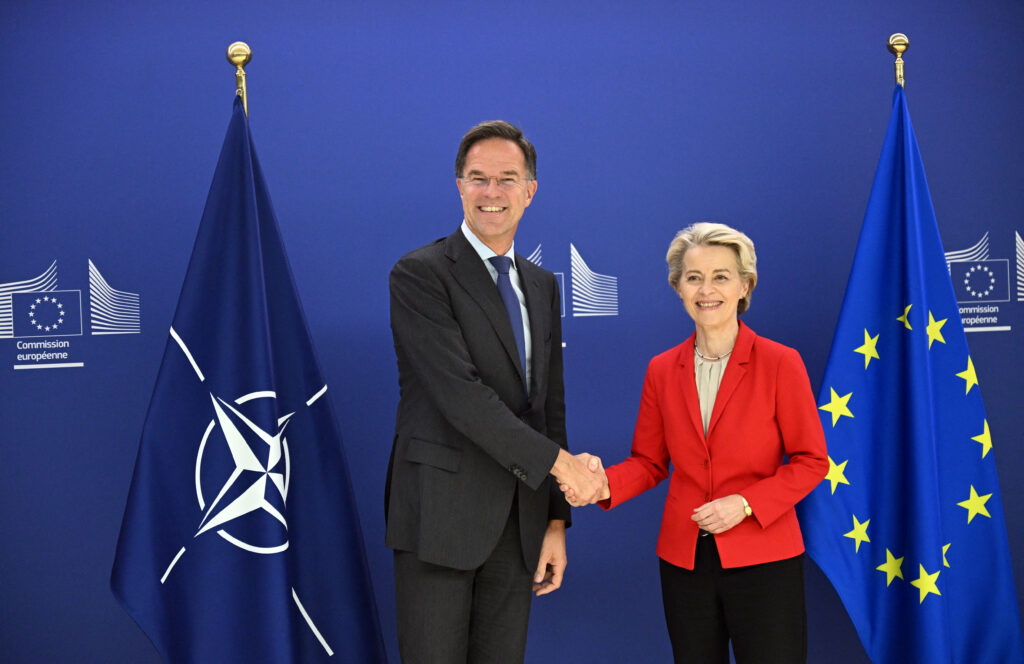 NATO și UE intensifică cooperarea pentru securitatea aeriană și sprijinul Ucrainei