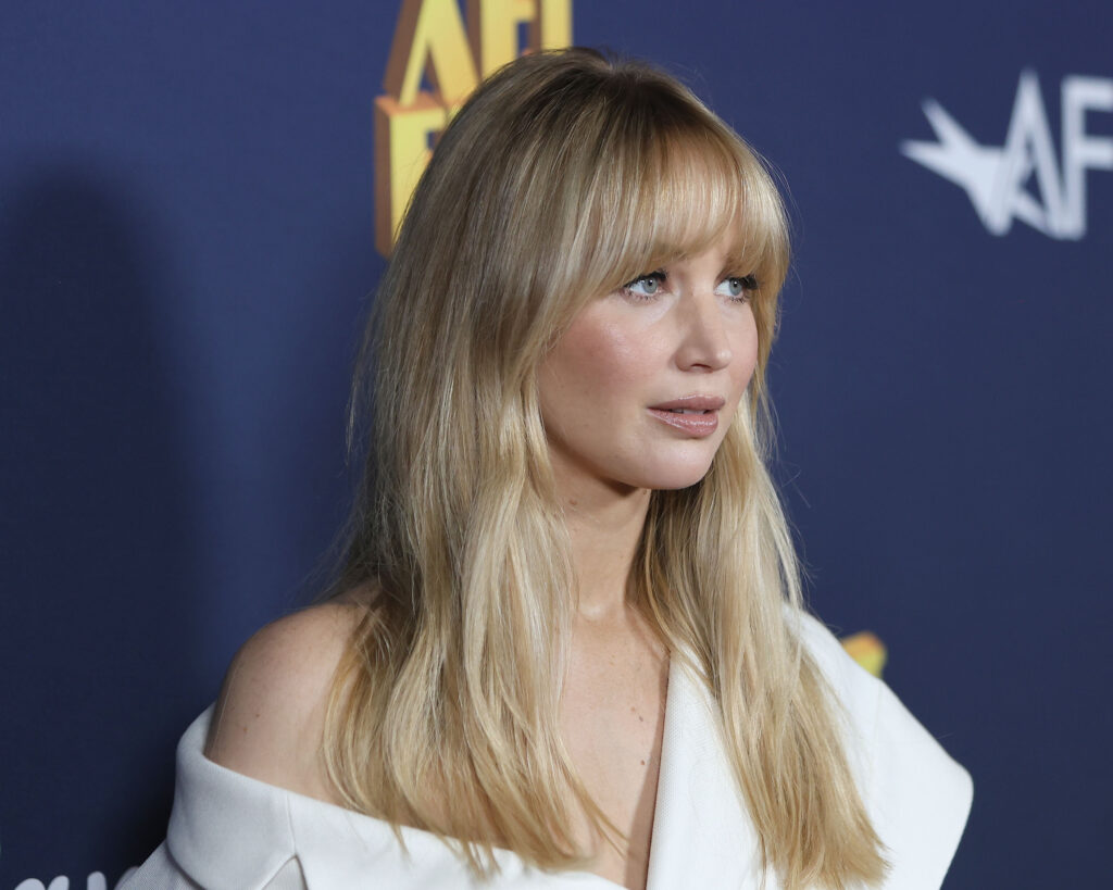 Actriţa Jennifer Lawrence: Ceea ce se întâmplă în Gaza este un genocid şi este inacceptabil