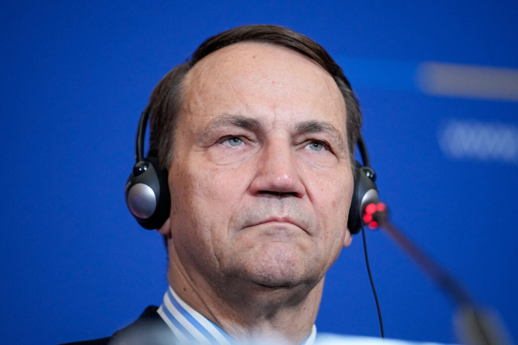 Polonia avertizează Rusia: Nu vă plângeți la ONU dacă avioanele vă sunt doborâte după ce intră în spațiul aerian al NATO